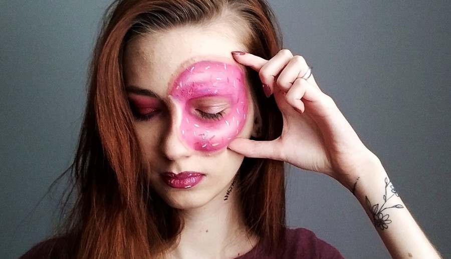 Donut makeup