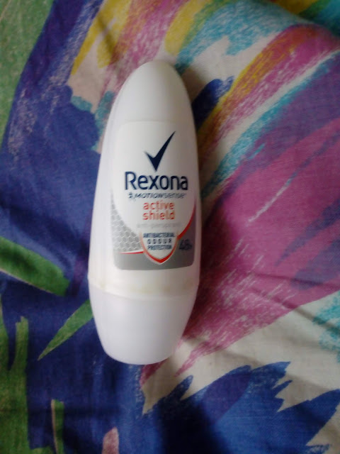 Antyperspirant antybakteryjny w kulce Active Shield - Rexona