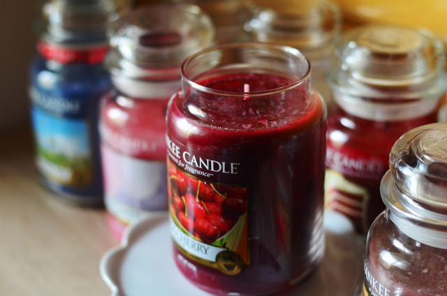 Piekno tkwi w prostocie: Yankee Candle - Black Cherry ♥