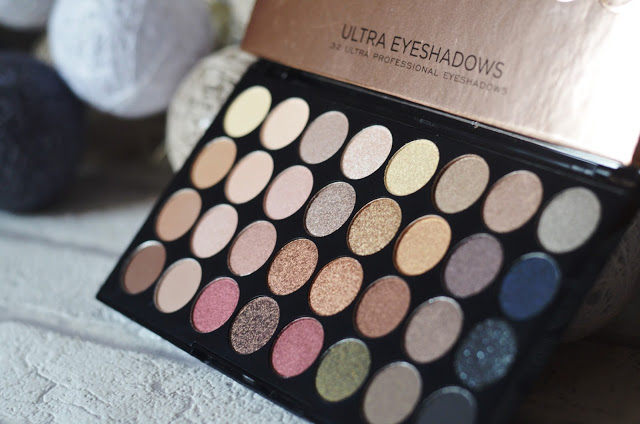 minimalistKa: `Paletka cieni Flawness od Makeup Revolution