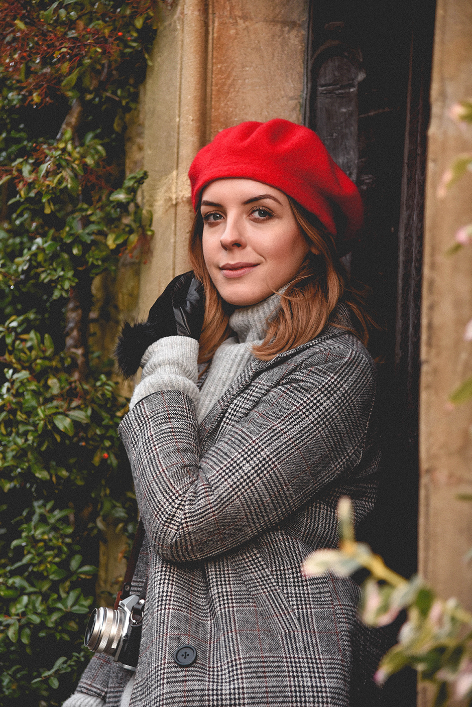 CASTLE COMBE - LOOK OF THE DAY | MAKES IT SIMPLE 