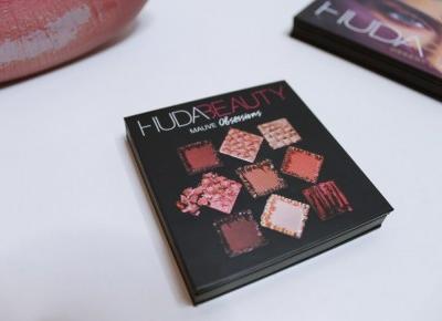 KOLEKCJA HUDA BEAUTY POWIĘKSZONA! Essentials Eye Palette - Mauve Obsessions - MAKEUP JUNKIE