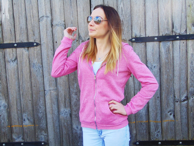 Mammotylki: Pink Blouse