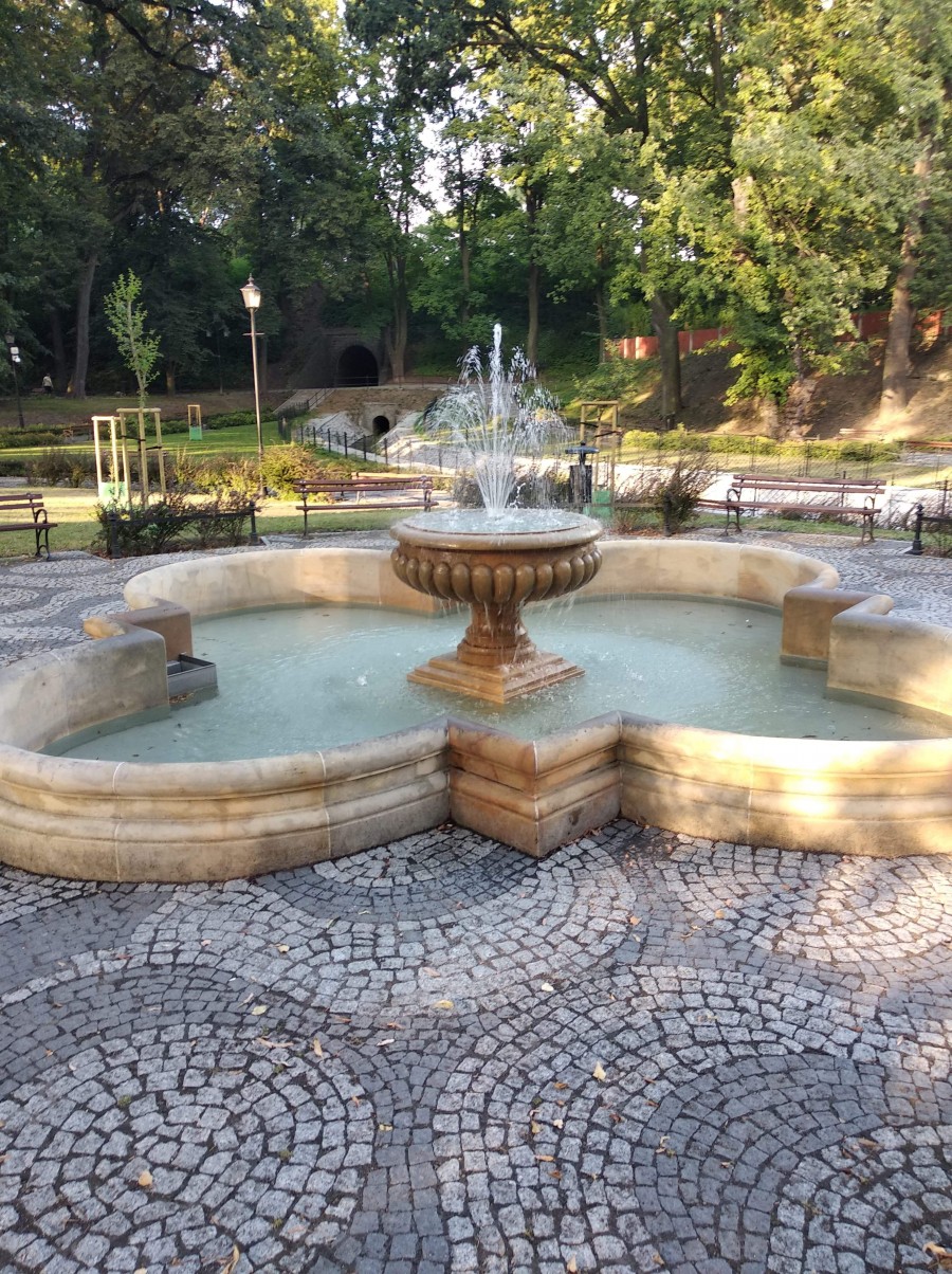 Prześliczna fontanna w Parku
