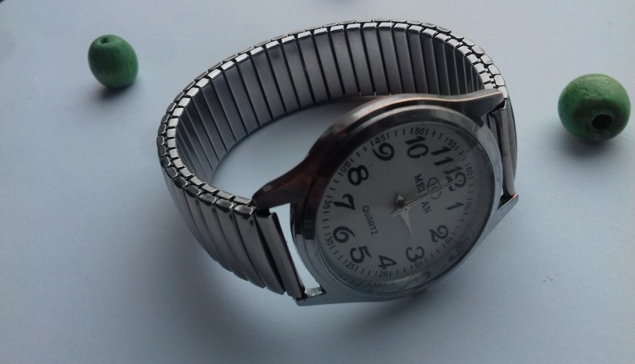 Srebrny zegarek