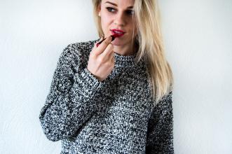 Sweater weather – Eat Make Up Dress