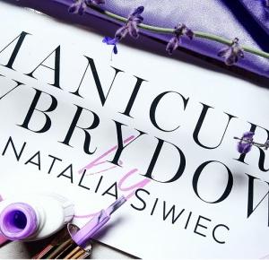 MAZGOO: LATO W  KOLORACH NATALII SIWIEC / MANICURE HYBRYDOWY - INDIGO