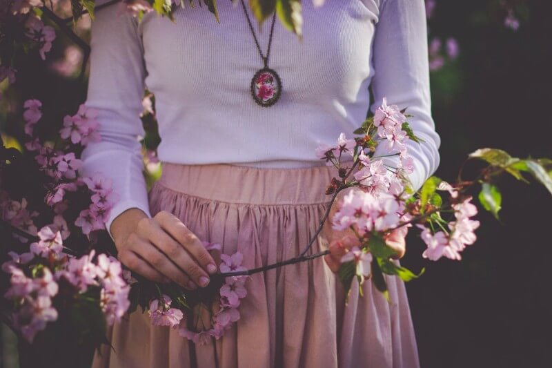 Odzież damska na wiosnę, dzięki której stworzysz modne stylizacje! - Modny Blog