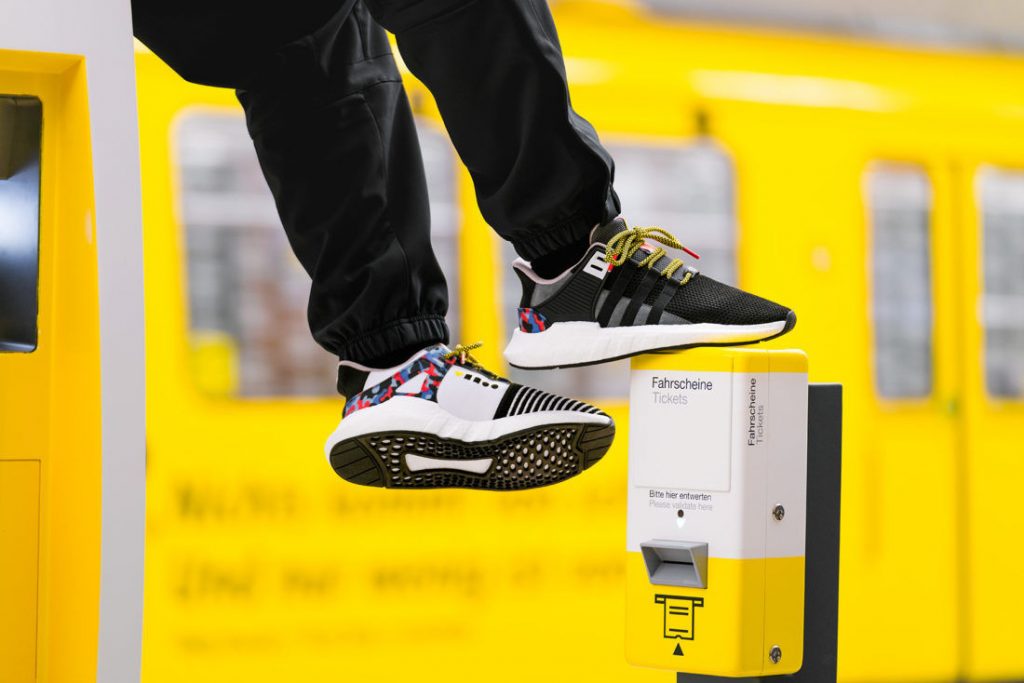 Limitowana edycja sneakersów z wszytym biletem do komunikacji miejskiej. Współpraca Adidas z BVG! | Inspiracje modowe :: blog modowy - modoweinspiracje.pl
