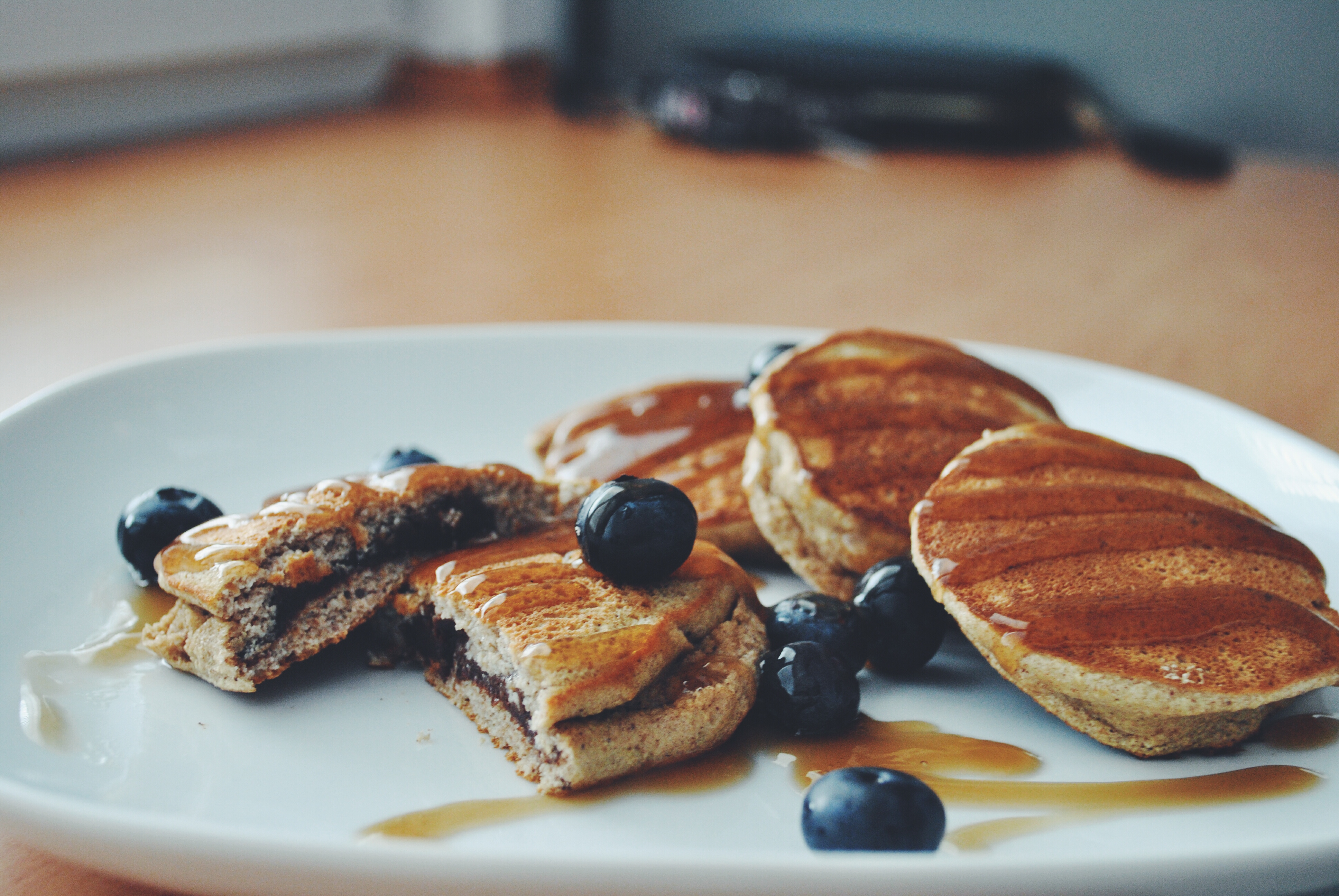 pancakes with awocado chocolate cream