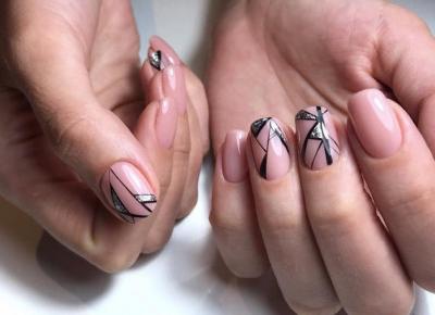 Geometric nails, czyli paznokcie, które rządzą latem 2020!