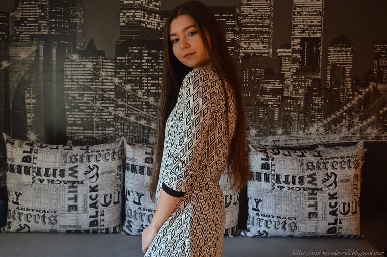 Mada-Blog: OOTD: geometric dress