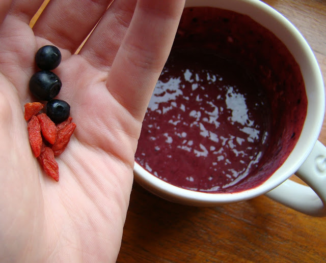 #50 Cocktail with blueberries 