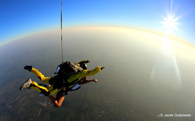 Jak dojadę do ?: Skoki spadochronowe - sport ekstremalny dla każdego