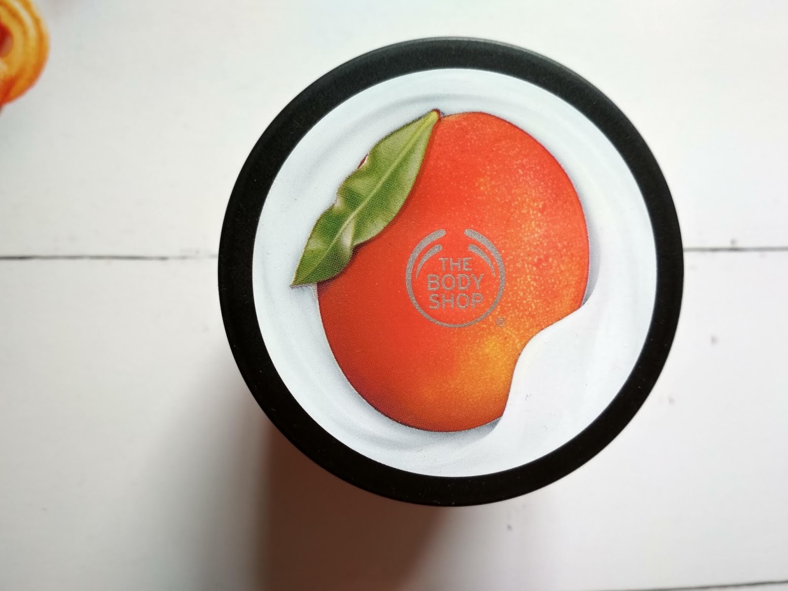 Recenzja - The Body Shop jogurt do ciała o zapachu mango | N. o kosmetykach