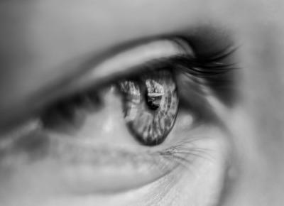 Odżywki do rzęs z bimatoprostem - czy rzeczywiście są takie szkodliwe? | N. o kosmetykach