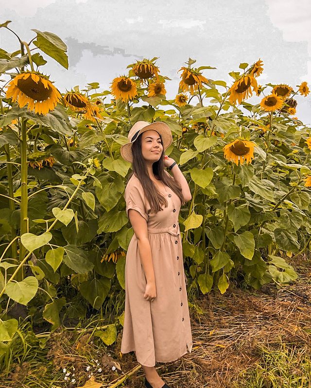 Beige summer outfit 🌻