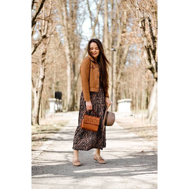 Trend: Midi- wiosenne sukienki