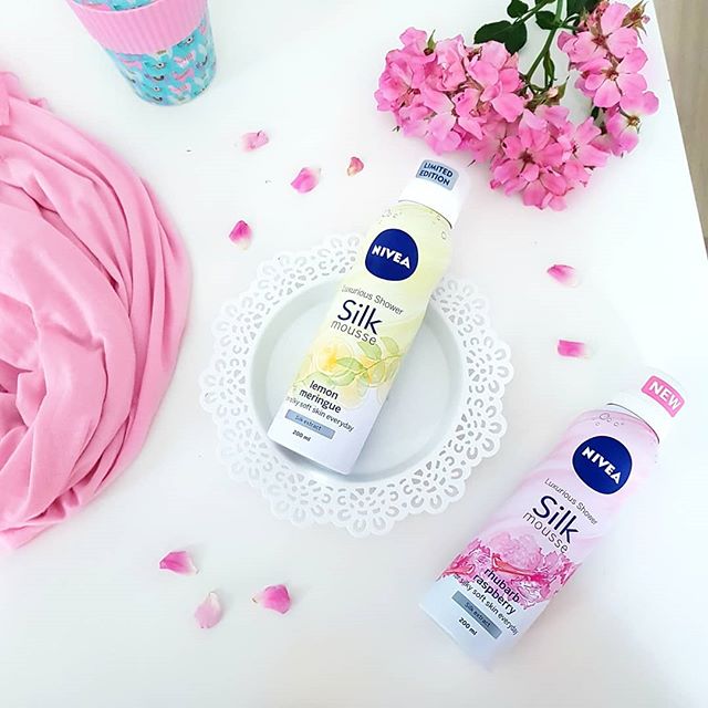 Justyna 🌸 on Instagram: “Znacie musy do ciała od @nivea_pl? 😊💖 Ja wybrałam wersje rabarbar & malina oraz cytryna & moringa 😍💛💖 mają przepiękne zapachy! 🌸🌸🌸…”