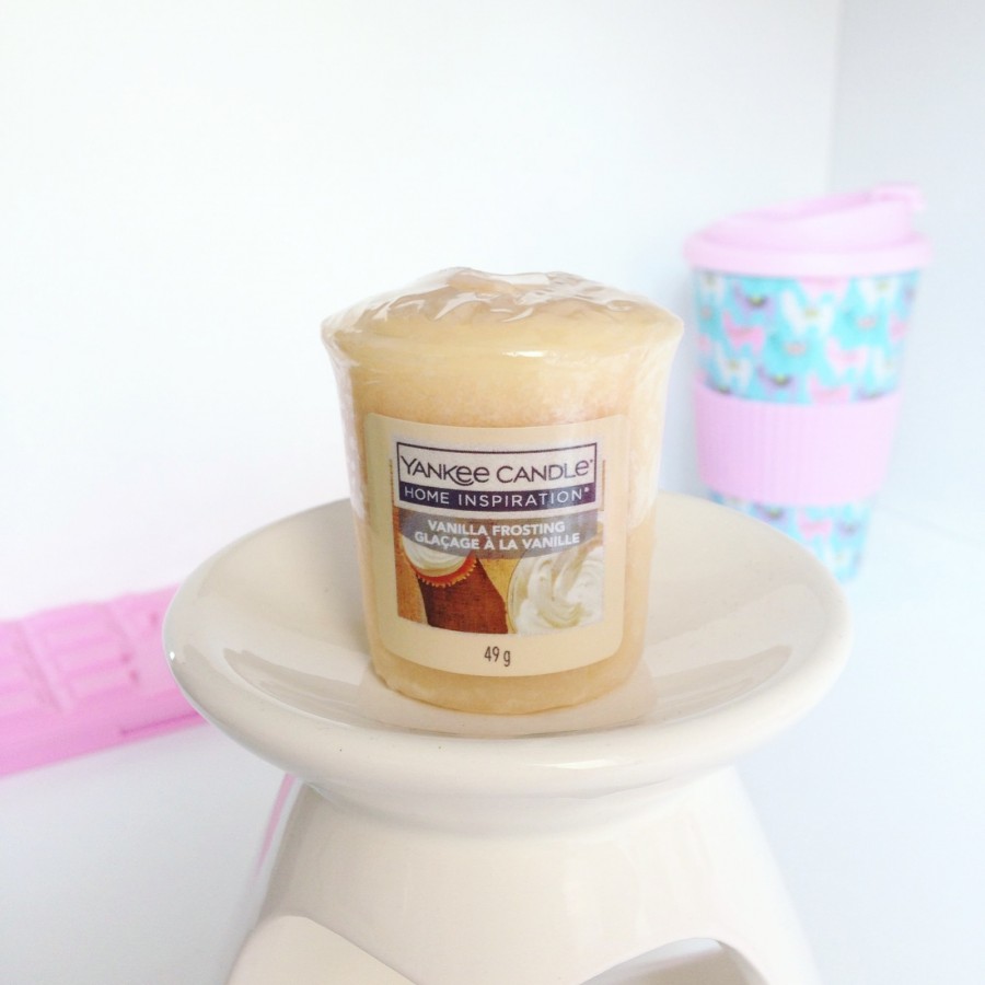 🌸 Justyna 🌸 on Instagram: “Przecudowna kompozycja - sampler Vanilla Frosting od Yankee Candle z serii Home Inspiration. 💛 Cukrowa słodycz z nutą wanilii. 😍 Zapach…”