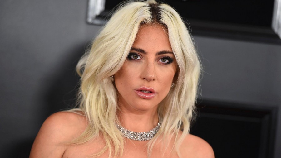 Lady Gaga zrobiła sobie tatuaż z błędem