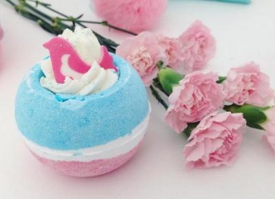 Miłosne gniazdko - kula do kąpieli od Bomb Cosmetics 💙