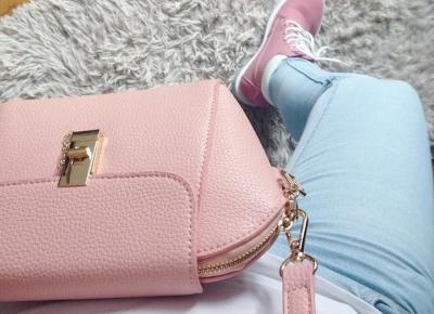 Justyna 🎀 on Instagram: “💖💖💖 #details #girly #cute #bag #pinkbag #powderpink #pinkshoes #girlystuff #beautiful #sweet #style #fashion #look #love #loveit #girl…”