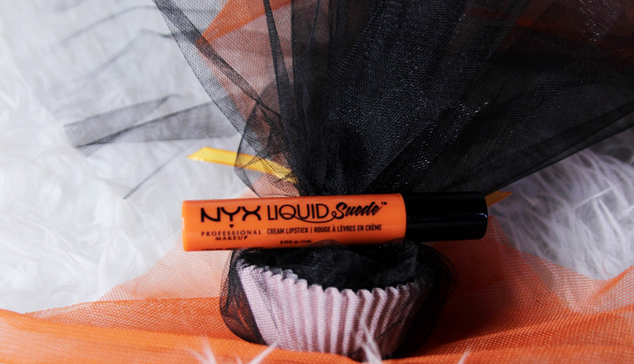 Matowa pomadka do ust Liquid Suede Cream Lipstick w kolorze Orange County od marki NYX