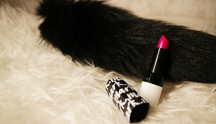 Szminka 'Epic Lip Lipstick' w odcieniu 'Luv U' marki Avon