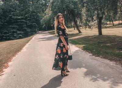 RED FLOWERS / MAXI DRESS | paulyenn style