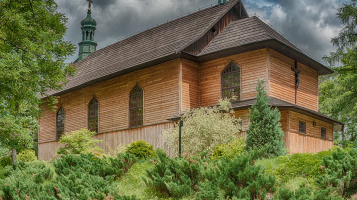 Kościół św. Antoniego Padewskiego w Starej Miłośnie - Szlaki online