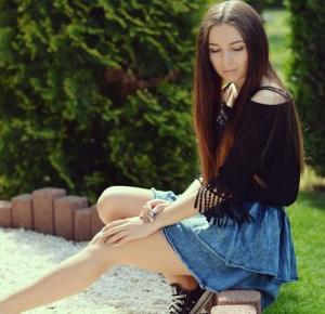 RHEFRESH: JEANSOWA SPÓDNICZKA I CZARNA BLUZKA Z FRĘDZLAMI W STYLU BOHO || JEANS SKIRT AND BLACK BLOUSE