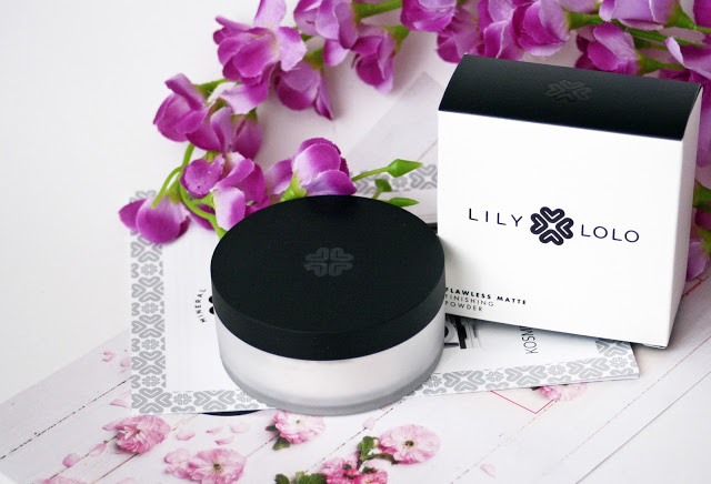 Lily Lolo, Matujący Puder Sypki Flawless Matte ~ Sakurakotoo