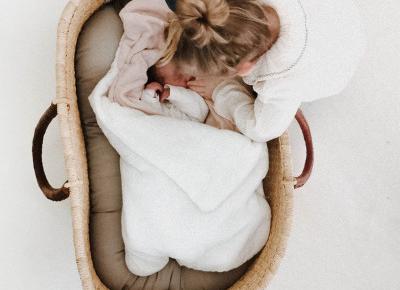 Klara i Laura na pierwszym wspólnym zdjęciu Ani Lewandowskiej.