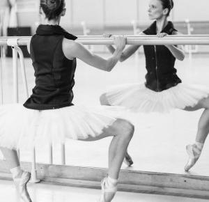 SIMPLE.DANCER's life: Baletowa moda #12 z marką Flexistretcher