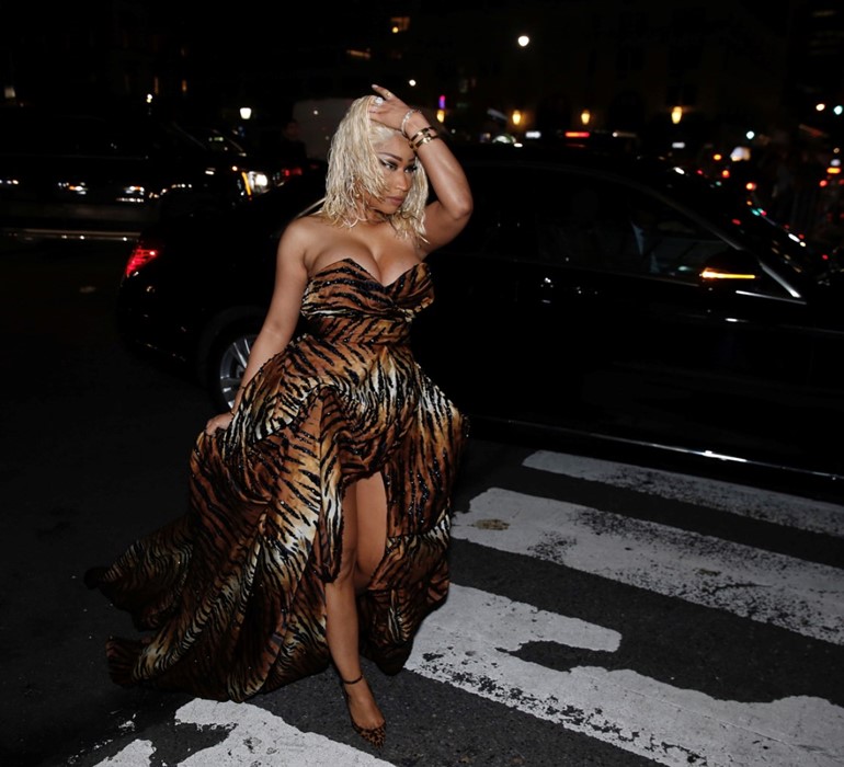 Nicki Minaj zaatakowana przez Cardi B na New York Fashion Week! ? Pe?na Coolturka