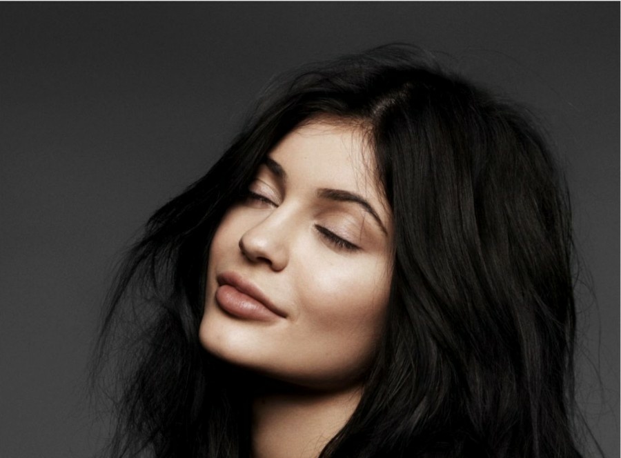 Makijażowe triki Kylie Jenner