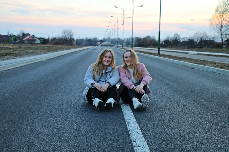 twinslife.pl: Naturalna piękność vs. Makijaż | Nasze wspólne zdjęcia