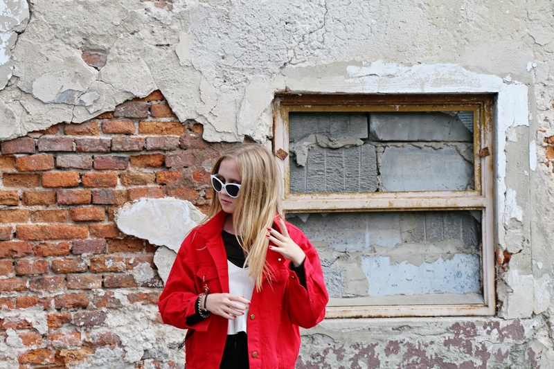 twinslife.pl: RED denim jacket