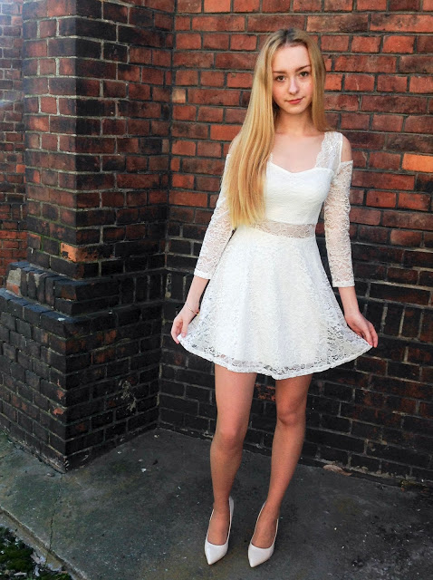 ♡ OOTD: biała koronkowa sukienka ♡ - Verczik Blog by Veronica Masajada
