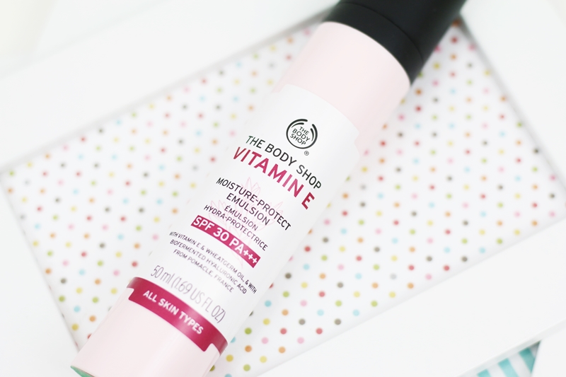 The Body Shop Vitamin E Moisture-Protect Emulsion SPF30 / RECENZJA - wee mini / blog kosmetyczny / blog o urodzie