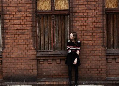 jumper, skirt and knitted nails