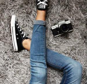 :): black convers