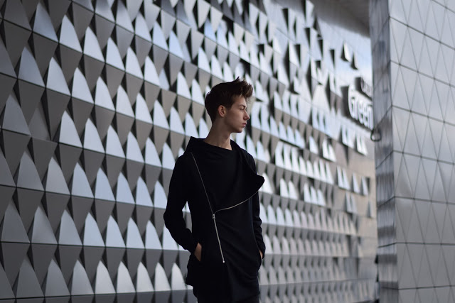 LOOKBOOK #1 All Black - Adrian Masternak