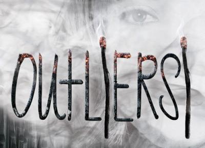 RECENZJA | „Outliersi” Kimberly McCreight – Zaczytany w Książkach