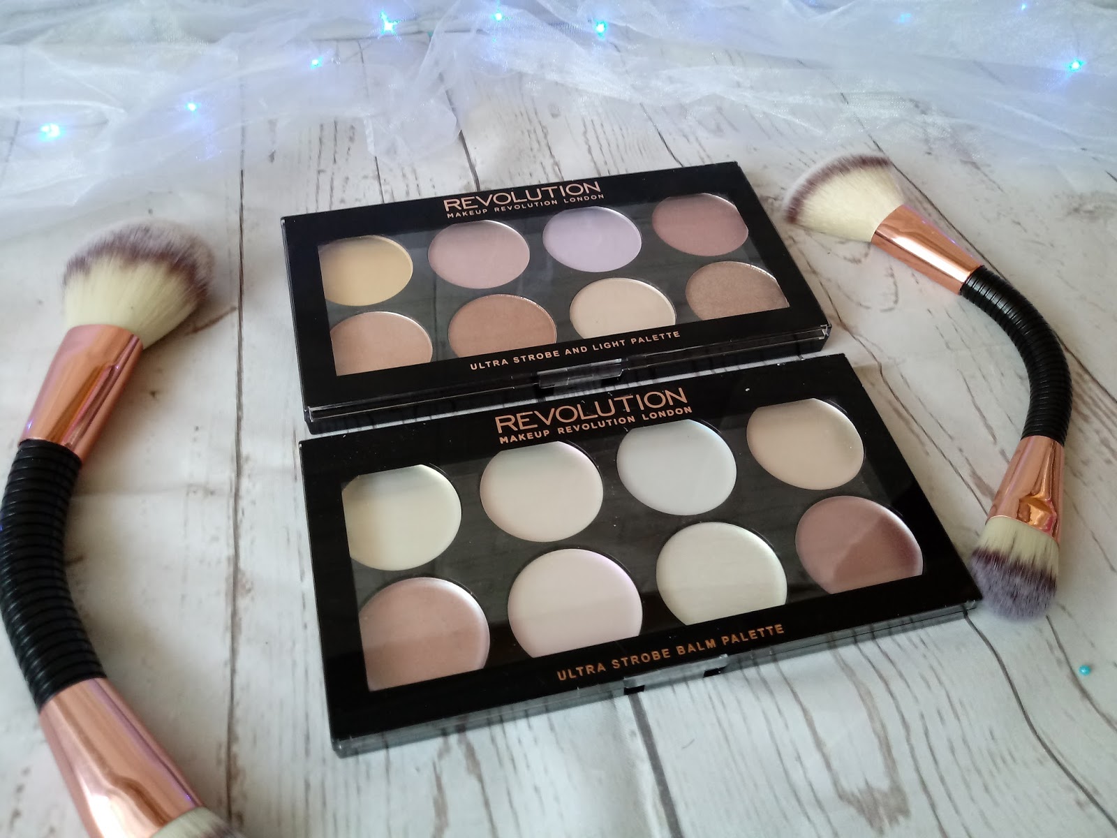 ULTRA STROBE AND LIGHT PALETTE & ULTRA STROBE BALM PALETTE / MAKEUP REVOLUTION / RECENZJA