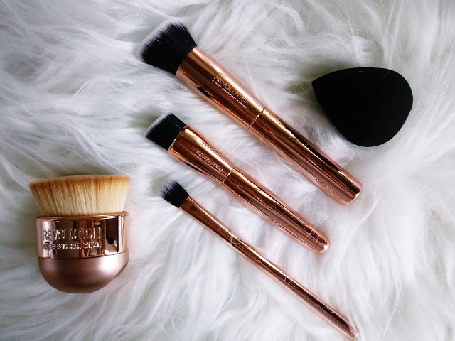 Ultra Sculpt & Blend Collection + Kabuki Brush MAKEUP REVOLUTION | Zuzka Pisze