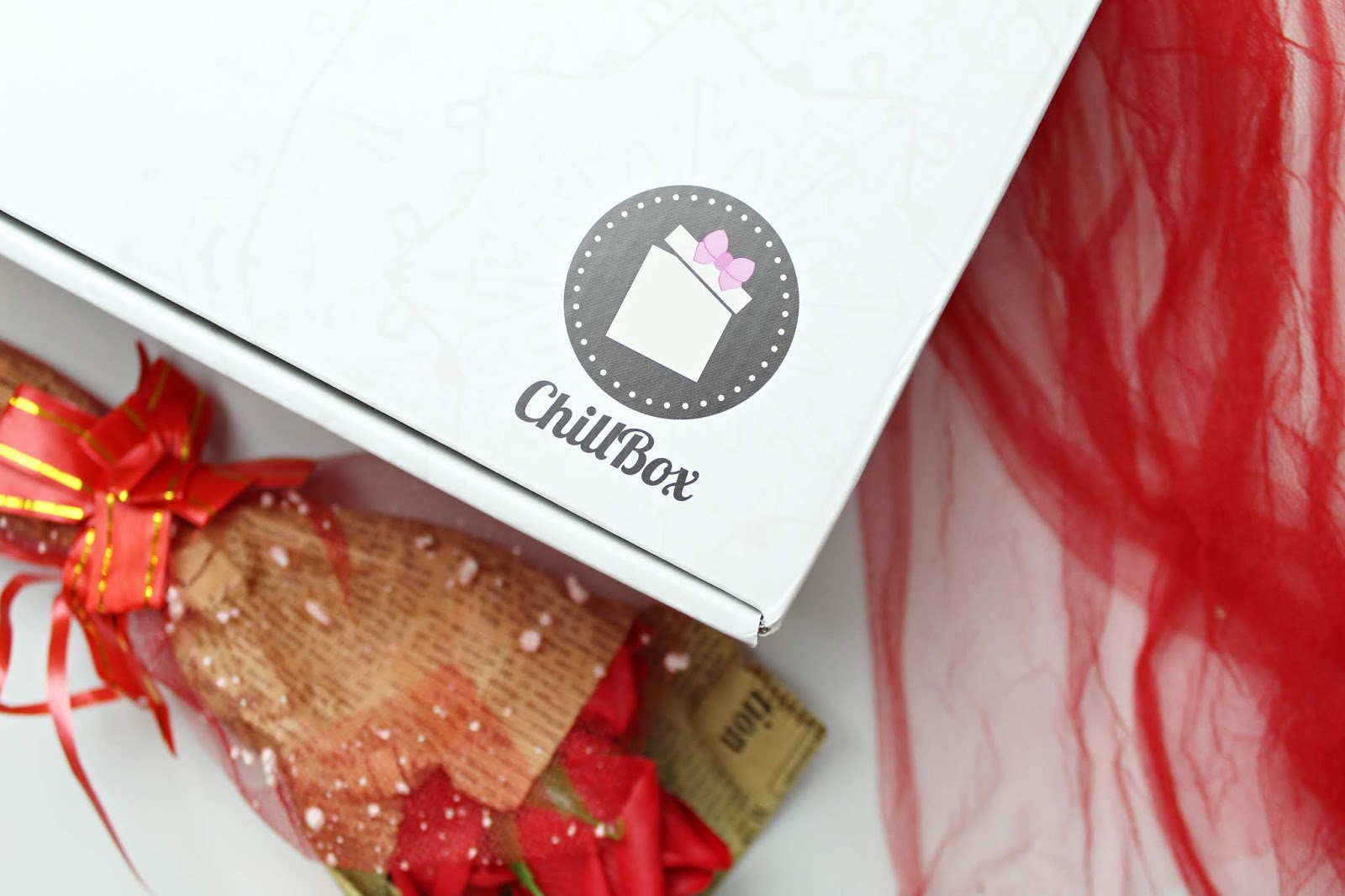 Malinowa miłość, czyli openbox ChillBox - luty 2019 | Zuzka Pisze