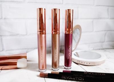 Retro LUXE metallic Lip Kit- Makeup Revolution 